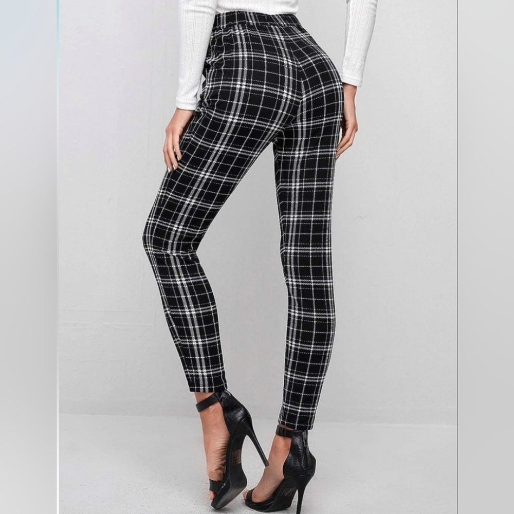 NWOT Streetwear Society Plaid Checkered Black White Pants Size M